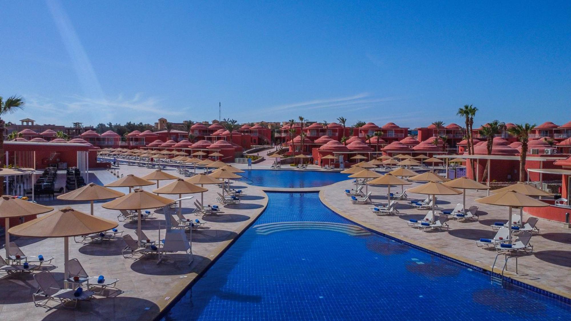 Pickalbatros Laguna Club Resort Sharm El Sheikh المظهر الخارجي الصورة The swimming pool at the hotel